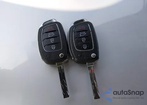 2017 Hyundai Tucson Se из США, поврежденный, VIN KM8J23A48HU424009